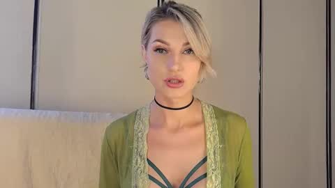 Kate online show from 09-26-25, 03:38