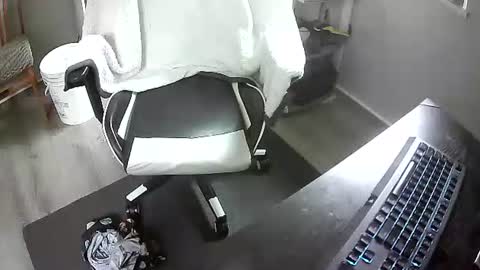 Snapshot of babyface603592 chatting on 10-19-25, 03:01 babyface603592 online show from 10-19-25, 03:01