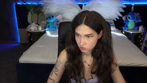 Sasha online show from 10-22-25, 06:51