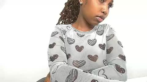 Snapshot of babygurl_barbie chatting on 01-10-25, 10:36 BARBIE online show from 01-10-25, 10:36