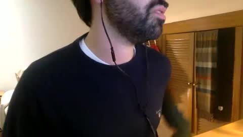 Snapshot of babyhardy chatting on 12-09-24, 01:29 Tom A. online show from 12-09-24, 01:29