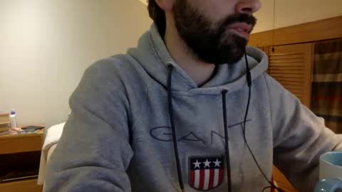 Snapshot of babyhardy chatting on 12-13-24, 04:05 Tom A. online show from 12-13-24, 04:05