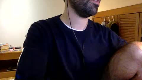 Snapshot of babyhardy chatting on 02-03-25, 07:42 Tom A. online show from 02-03-25, 07:42