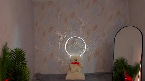 Sophia online show from 04-21-26, 03:02