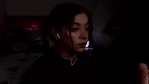Snapshot of babykathia_ chatting on 06-17-26, 09:23 kathisaenz online show from 06-17-26, 09:23