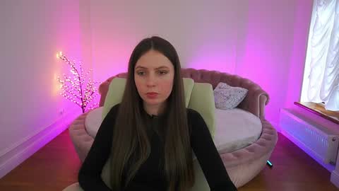 Snapshot of babylumii chatting on 04-05-26, 12:35 Lady Vi online show from 04-05-26, 12:35