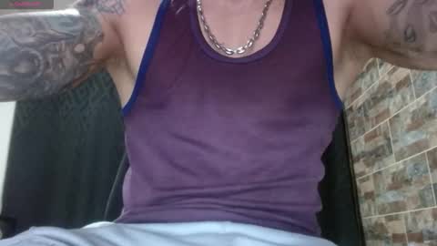 Snapshot of babyrecord chatting on 12-14-25, 01:11 babyrecord online show from 12-14-25, 01:11