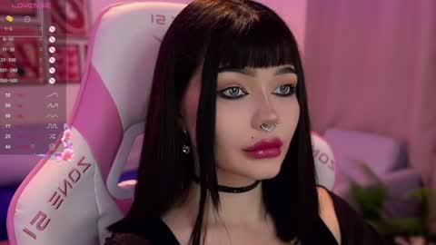 Snapshot of babyroxynill chatting on 06-15-26, 11:51 Nika online show from 06-15-26, 11:51