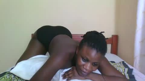 Snapshot of babyrozillah chatting on 06-19-26, 07:50 PRISCILLAH online show from 06-19-26, 07:50