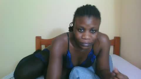 Snapshot of babyrozillah chatting on 06-24-26, 07:13 PRISCILLAH online show from 06-24-26, 07:13