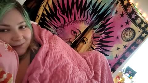 Snapshot of babyslutbunny chatting on 01-23-25, 10:22 babyslutbunny online show from 01-23-25, 10:22