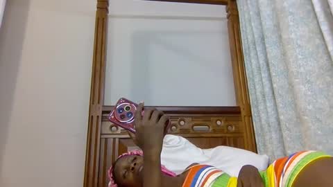 Snapshot of babytylerr chatting on 12-23-25, 02:31 babytylerr online show from 12-23-25, 02:31