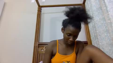 Snapshot of babytylerr chatting on 01-13-26, 01:33 babytylerr online show from 01-13-26, 01:33