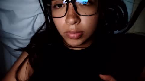 Snapshot of babyymango_ chatting on 02-05-25, 06:04 Gisselle online show from 02-05-25, 06:04