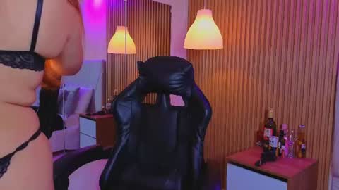 Snapshot of babyzahara chatting on 07-07-26, 11:25 babyzahara online show from 07-07-26, 11:25