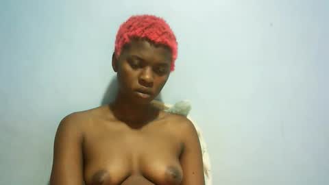 Snapshot of babyzuri chatting on 01-14-26, 12:49 Zuri online show from 01-14-26, 12:49