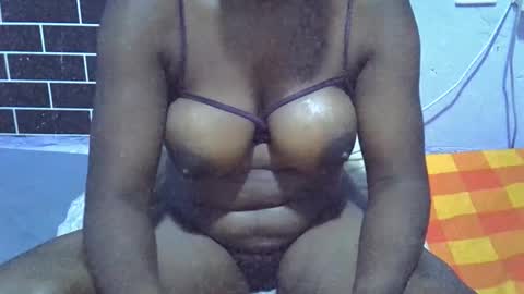 Snapshot of babyzuri chatting on 03-21-26, 08:23 Zuri online show from 03-21-26, 08:23