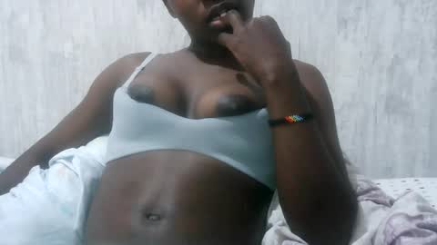 Snapshot of babyzuri chatting on 07-17-26, 07:08 Zuri online show from 07-17-26, 07:08