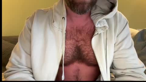 Snapshot of backroadboy chatting on 01-01-25, 10:46 backroadboy online show from 01-01-25, 10:46