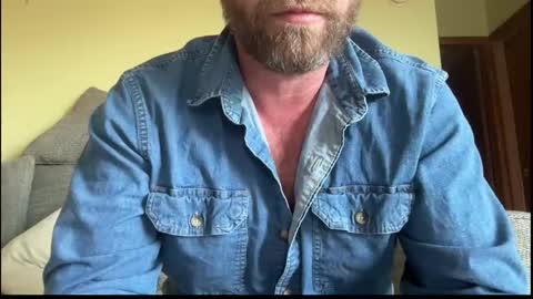 Snapshot of backroadboy chatting on 03-11-25, 10:42 backroadboy online show from 03-11-25, 10:42