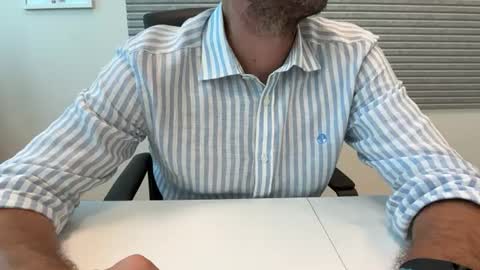 Snapshot of backtoureon chatting on 07-20-26, 02:08 backtoureon online show from 07-20-26, 02:08