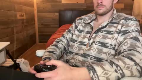 Snapshot of backwoodsalpha chatting on 12-04-25, 06:38 Leo online show from 12-04-25, 06:38