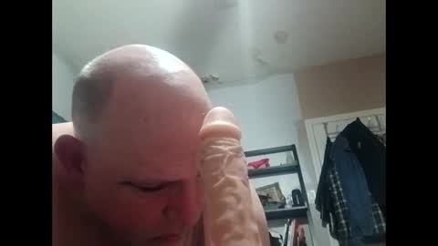 Snapshot of bad_boy4u2abuse chatting on 01-21-25, 12:18 bad_boy4u2abuse online show from 01-21-25, 12:18