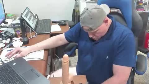 Snapshot of bad_boy4u2abuse chatting on 03-02-26, 05:53 bad_boy4u2abuse online show from 03-02-26, 05:53