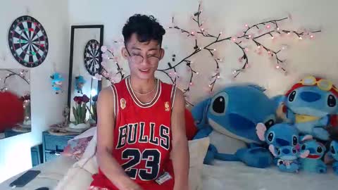 Snapshot of bad_boy_in_bed chatting on 12-14-25, 09:30 jay online show from 12-14-25, 09:30