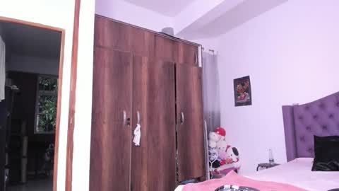 Snapshot of bad_cherry chatting on 01-06-26, 02:15 Bratty Lanita - independent online show from 01-06-26, 02:15