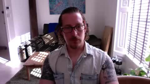 Snapshot of bad_dad43 chatting on 05-26-26, 04:25 Bad dad43 online show from 05-26-26, 04:25
