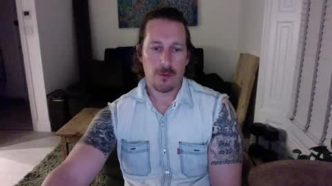 Snapshot of bad_dad43 chatting on 05-27-26, 02:30 Bad dad43 online show from 05-27-26, 02:30