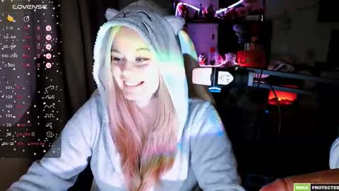 Snapshot of bad_girl009 chatting on 02-23-26, 05:21 Lin online show from 02-23-26, 05:21