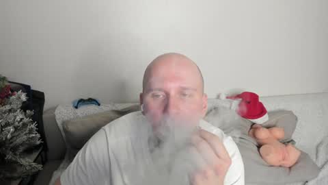 Snapshot of bad_hot_boy__209123 chatting on 01-03-25, 06:35 Mike online show from 01-03-25, 06:35