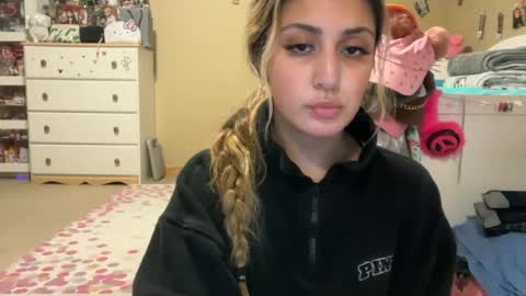 Snapshot of badbihdani18 chatting on 07-13-26, 04:15 badbihdani18 online show from 07-13-26, 04:15