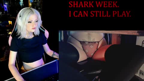 Snapshot of badd0ll chatting on 05-25-26, 02:23 badd0ll online show from 05-25-26, 02:23