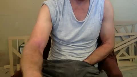 Snapshot of baddadatwork chatting on 11-30-25, 08:35 baddadatwork online show from 11-30-25, 08:35