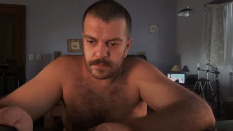 Snapshot of baddaddybrasil chatting on 01-26-25, 12:01 Baddaddybrazil online show from 01-26-25, 12:01