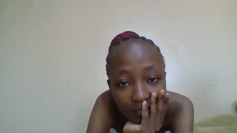 Snapshot of baddie_bunnie chatting on 01-10-26, 06:15 baddie_bunnie online show from 01-10-26, 06:15