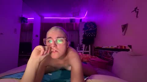 baddieprettypussy online show from 04-18-26, 08:53