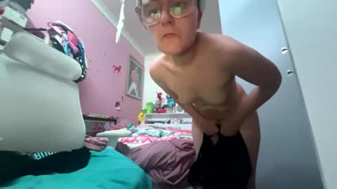 Snapshot of baddieprettypussy chatting on 06-27-26, 11:37 baddieprettypussy online show from 06-27-26, 11:37