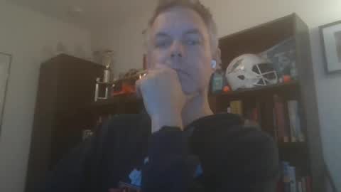 Snapshot of badger32934 chatting on 01-21-25, 12:15 Badger online show from 01-21-25, 12:15