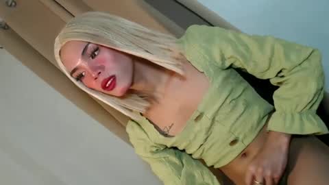 Snapshot of badgirl_jasmine chatting on 06-21-26, 08:55 jasmine online show from 06-21-26, 08:55