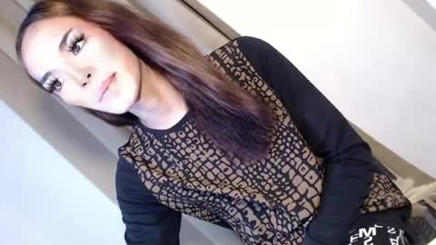 Snapshot of badgirl_jasmine chatting on 07-13-26, 06:00 jasmine online show from 07-13-26, 06:00