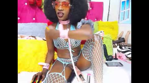 Snapshot of badgirlsexyt chatting on 05-31-26, 01:36 badgirlsexyt online show from 05-31-26, 01:36