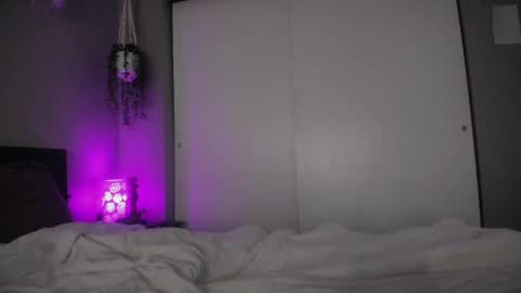 Jade online show from 05-28-26, 02:53