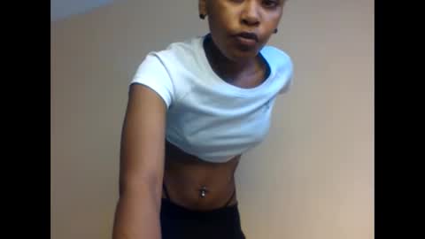 Lily. online show from 10-14-25, 07:53