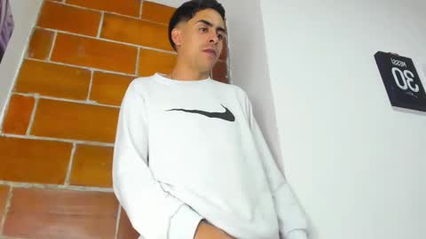 Juan Help us reach 100 likes online show from 12-25-24, 08:07