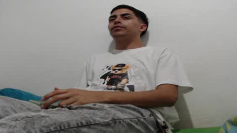 Juan Help us reach 100 likes online show from 01-08-25, 01:00