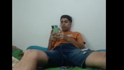Juan Help us reach 100 likes online show from 01-10-25, 11:33